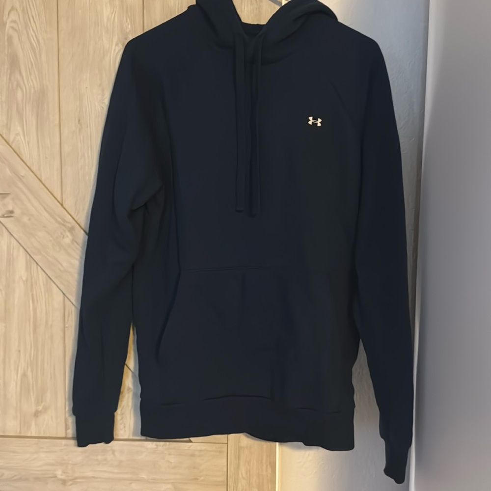 Small navy blue sweatshirt under armour